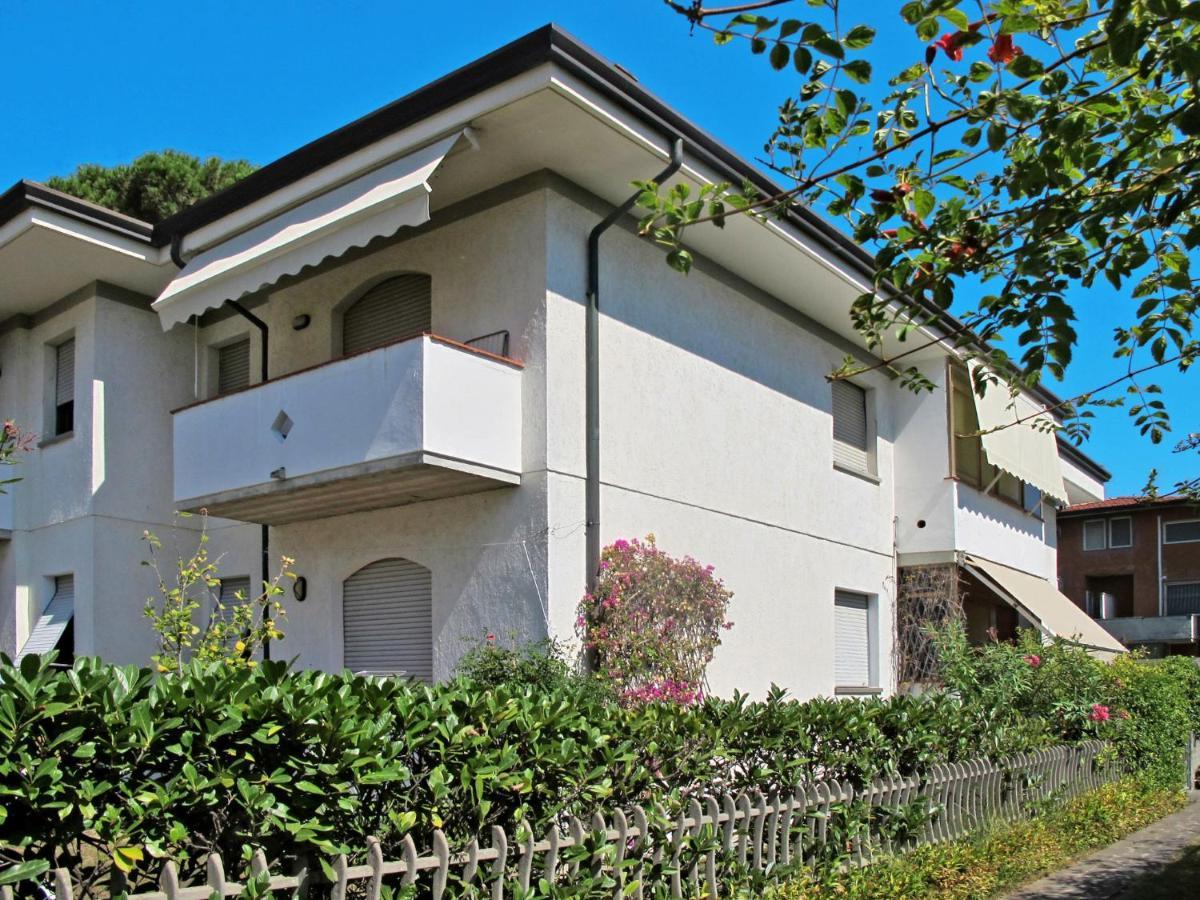 Apartment Dei Fiori By Interhome ลิโด ดิ กามาโยเร ภายนอก รูปภาพ